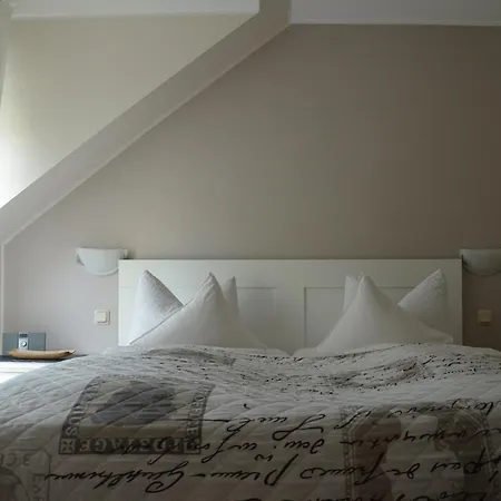 Gaestehaus Alt 3* Mehring (Rhineland-Palatinate)