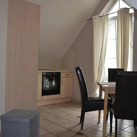 Couette-café Gaestehaus Alt 3*